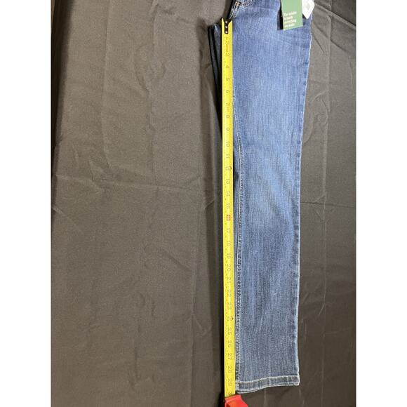 LL Bean Bean Flex Jeans Womens Sz 8 Straight Leg Favorite Fit Denim Regular NWT - Picture 8 of 8